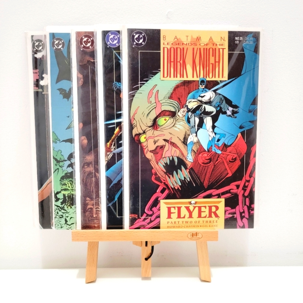 DC Comics Batman : Legends of the Dark Knight comicbooks.